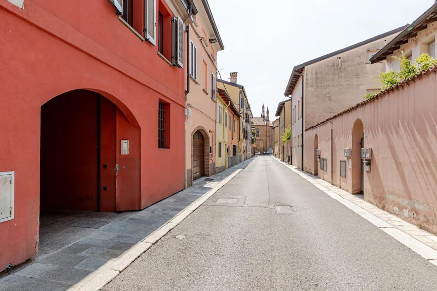 Piacenza Open Space Eksteriør bilde